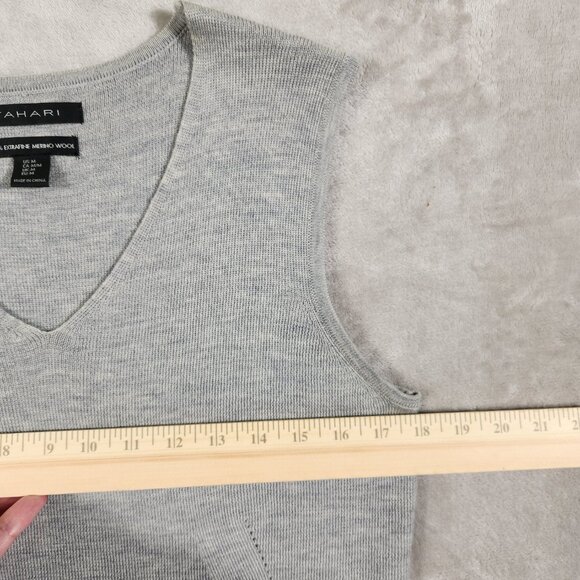 TAHARI Extra Fine Merino wool Long sleeveless sweater with slits Gray, size M - Picture 8 of 10